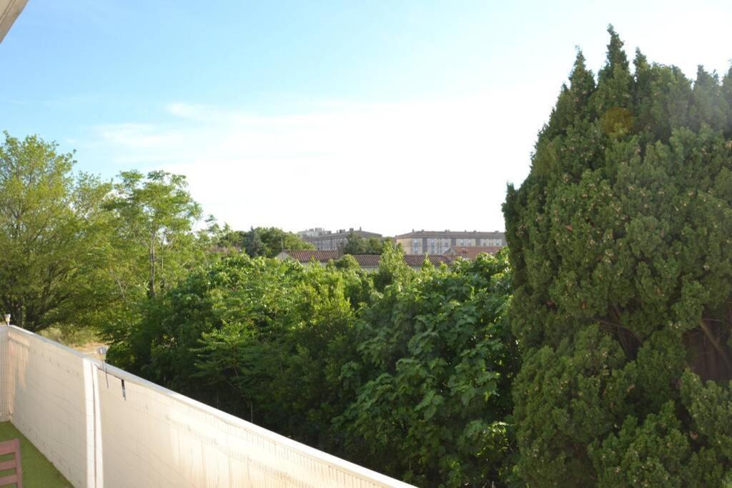 Appartement Lumineux Et Calme Avec Terrasse Avignon Exterior photo